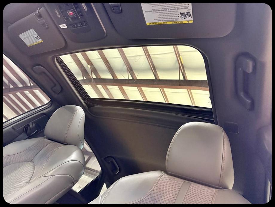 Toyota Avalon photo 12