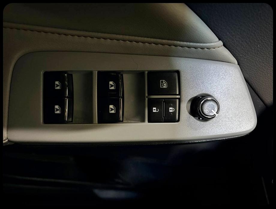 Toyota Avalon photo 29