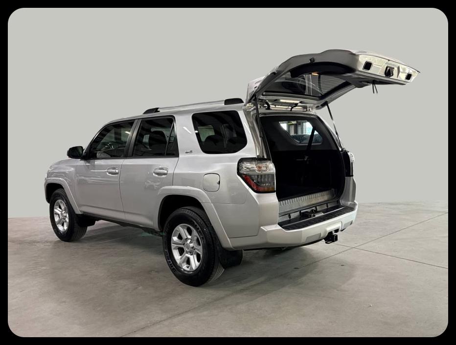 Toyota 4Runner photo 8
