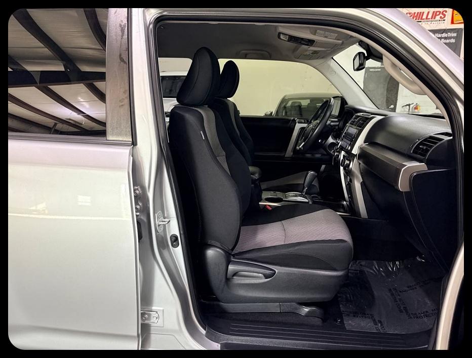 Toyota 4Runner photo 10
