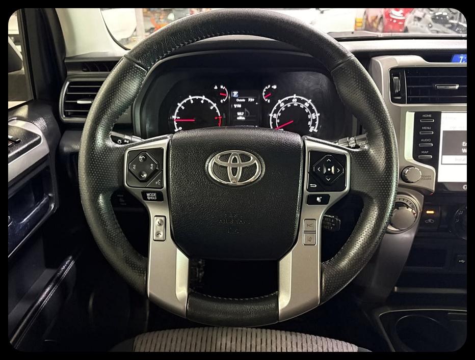 Toyota 4Runner photo 18