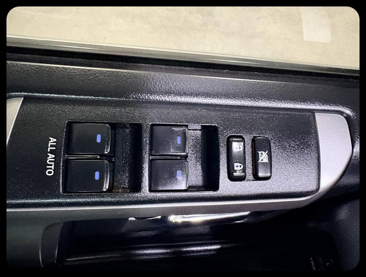 Toyota 4Runner photo 29