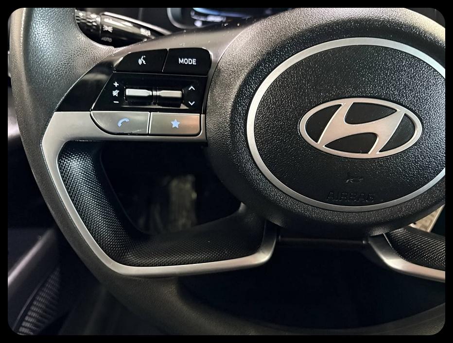Hyundai Elantra photo 17