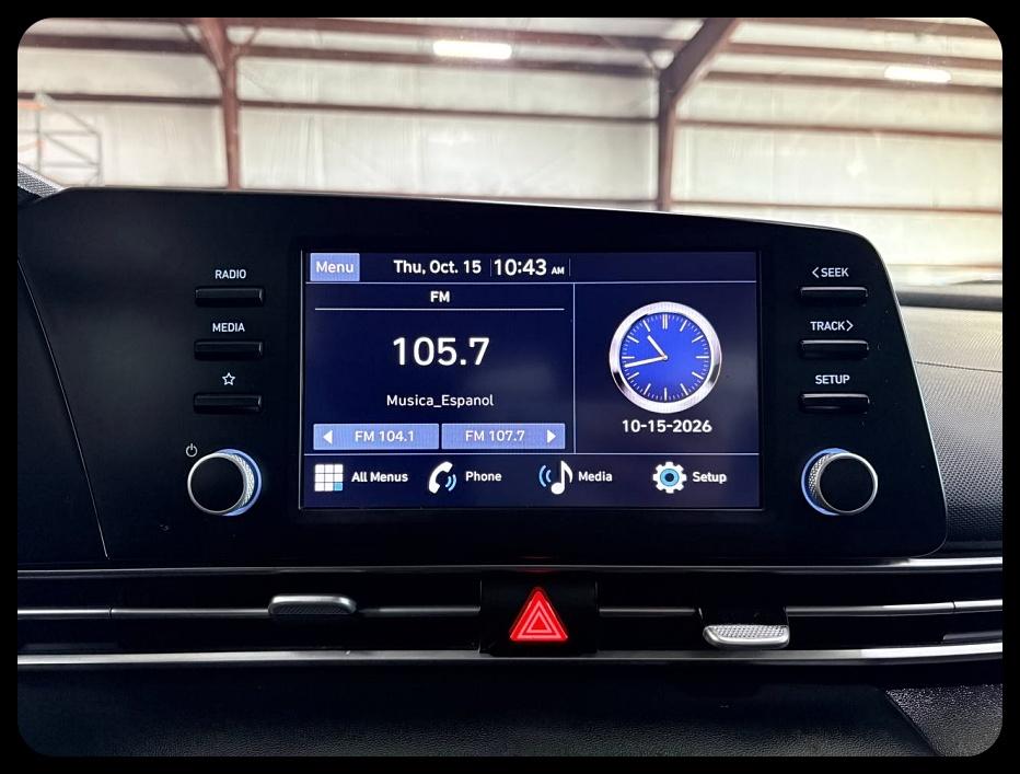 Hyundai Elantra photo 19