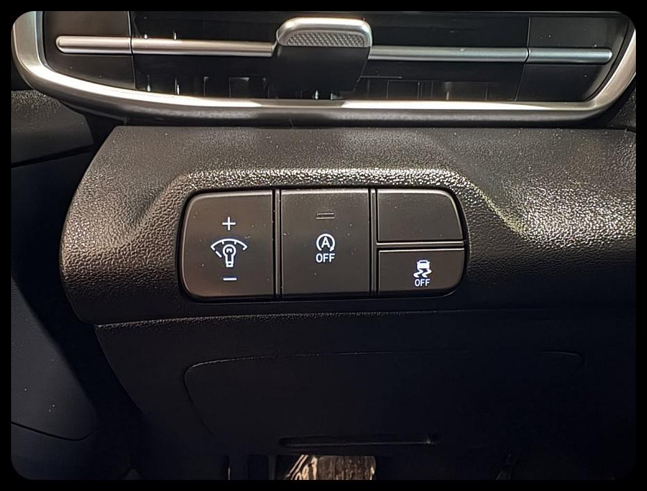 Hyundai Elantra photo 25