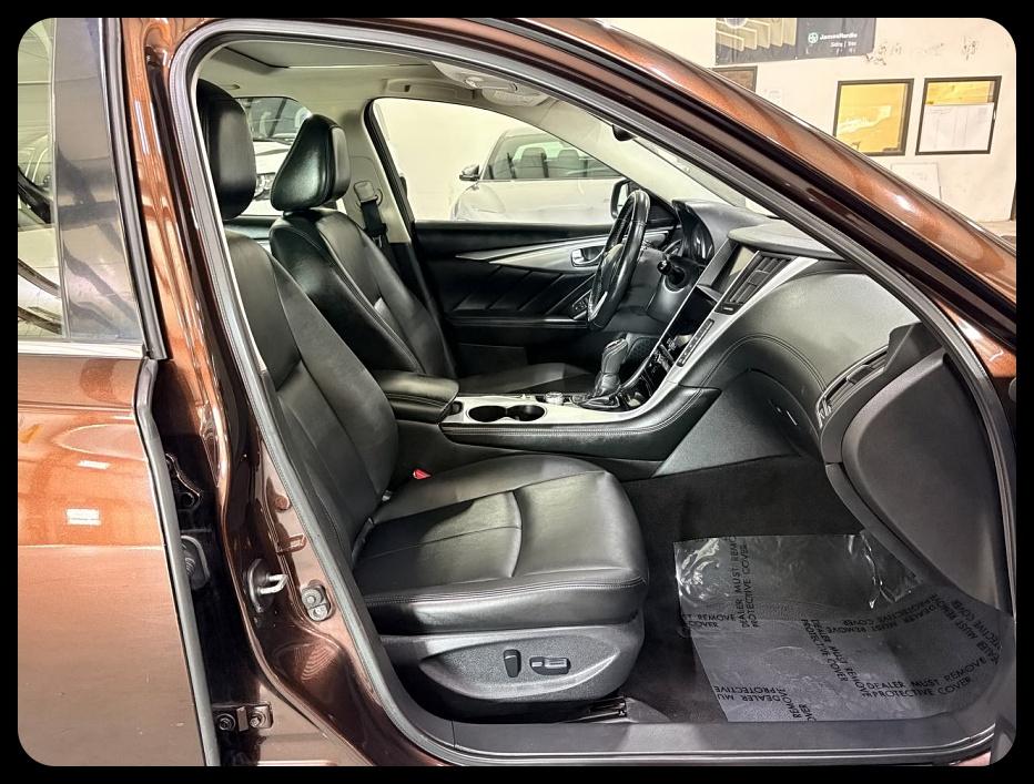 Infiniti Q50 3.0t LUXE 2020