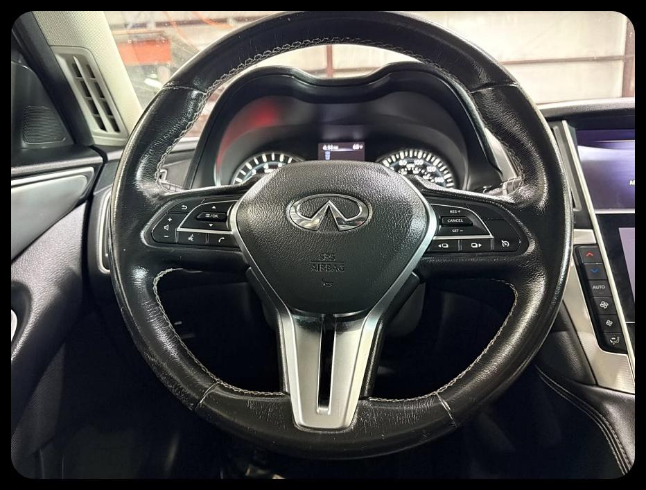 Infiniti Q50 3.0t LUXE 2020