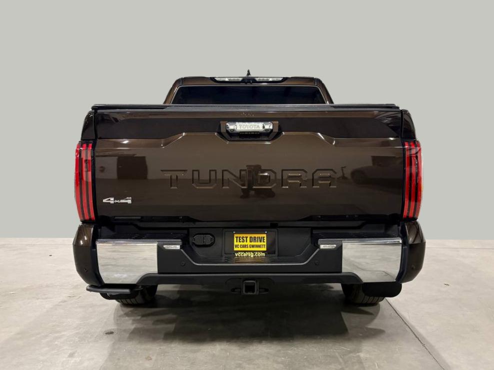 Toyota Tundra  2022