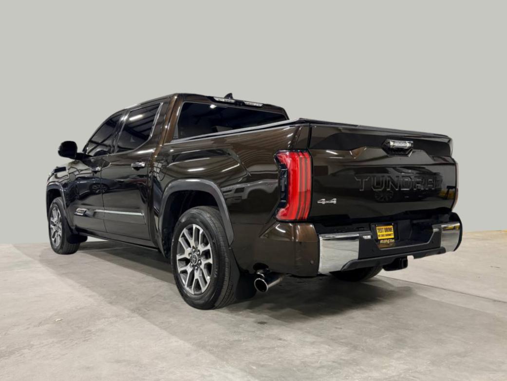 Toyota Tundra  2022