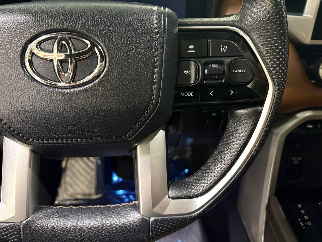Toyota Tundra  2022