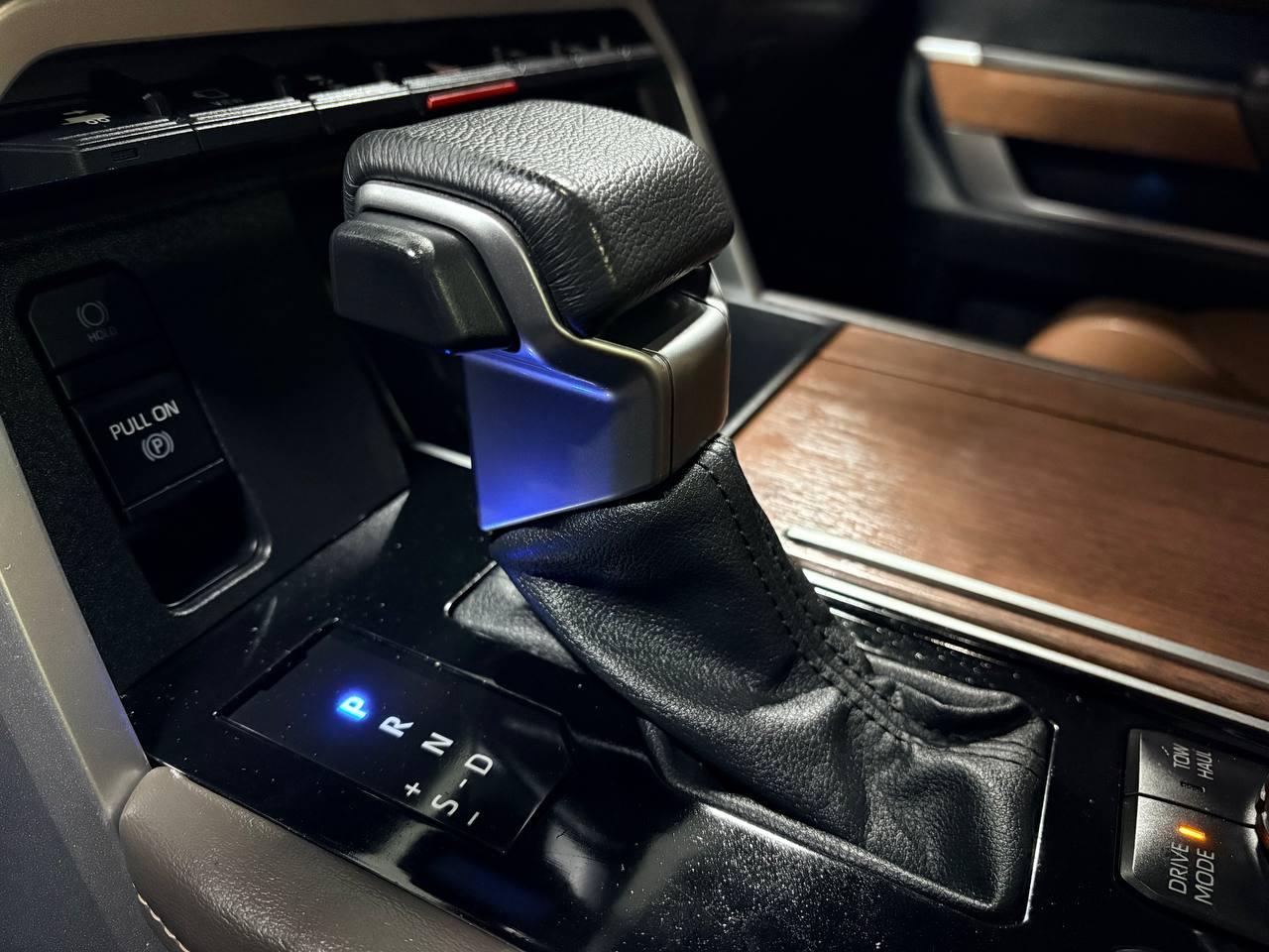 Toyota Tundra  2022