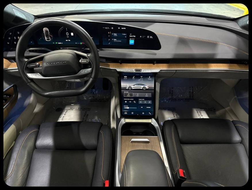 Lucid Air Touring 2024