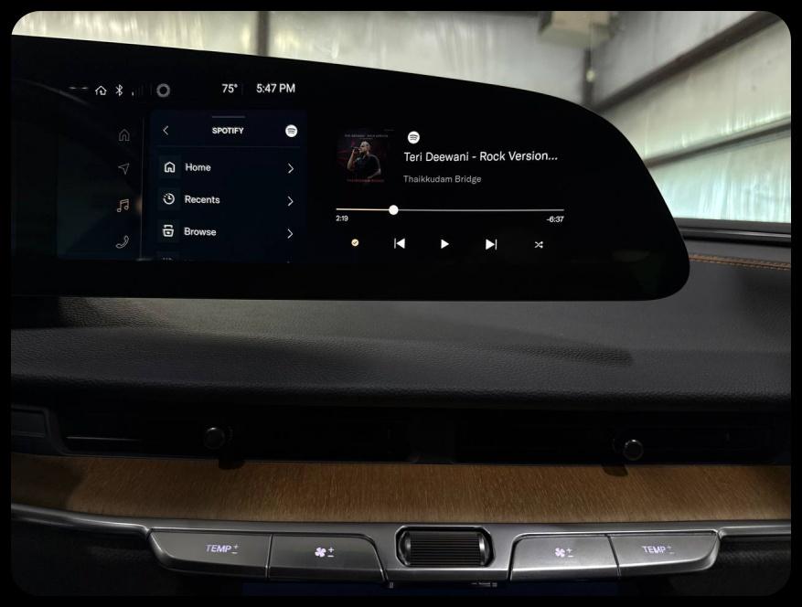 Lucid Air Touring 2024