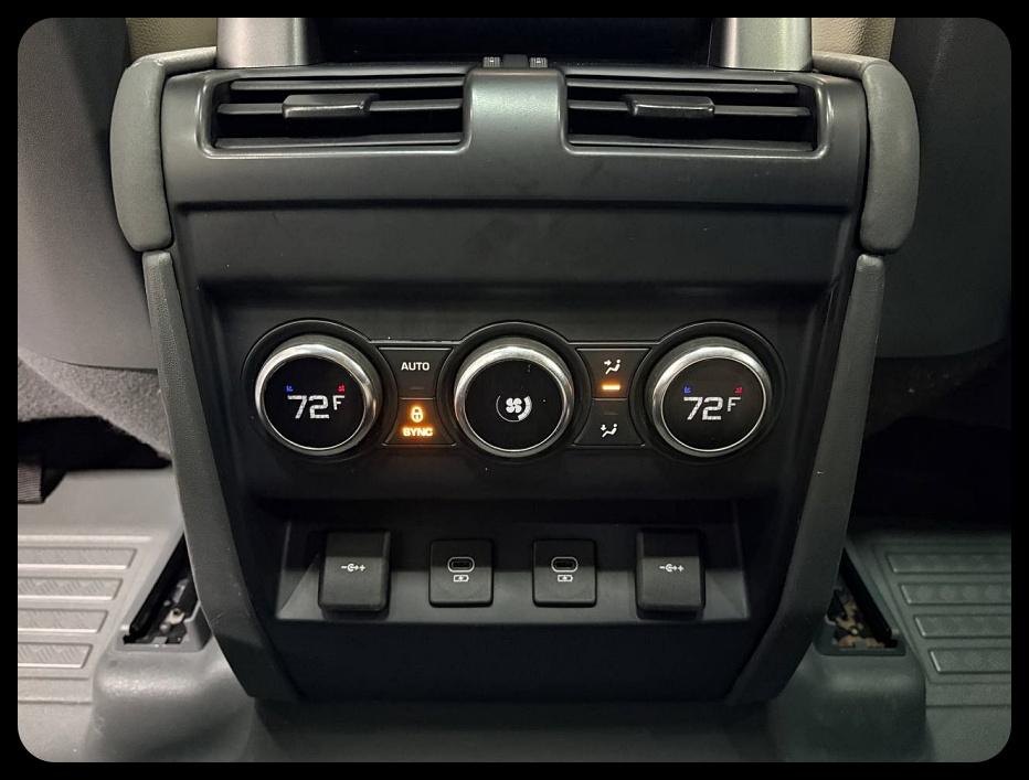 Land Rover Defender 110 S 2021
