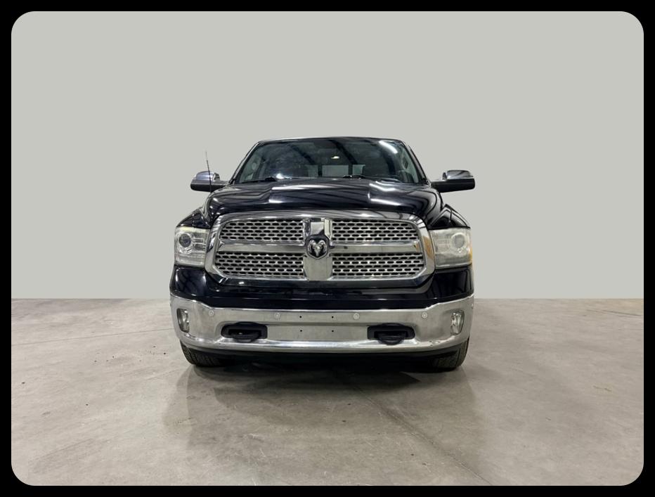 RAM 1500 Laramie Crew Cab 2015