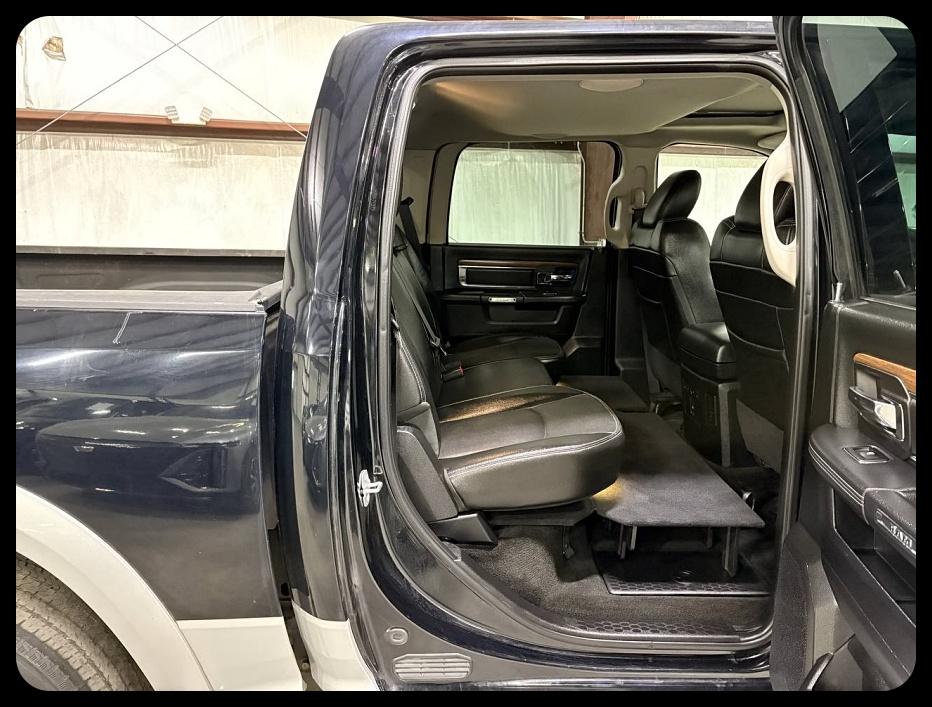 RAM 1500 Laramie Crew Cab 2015