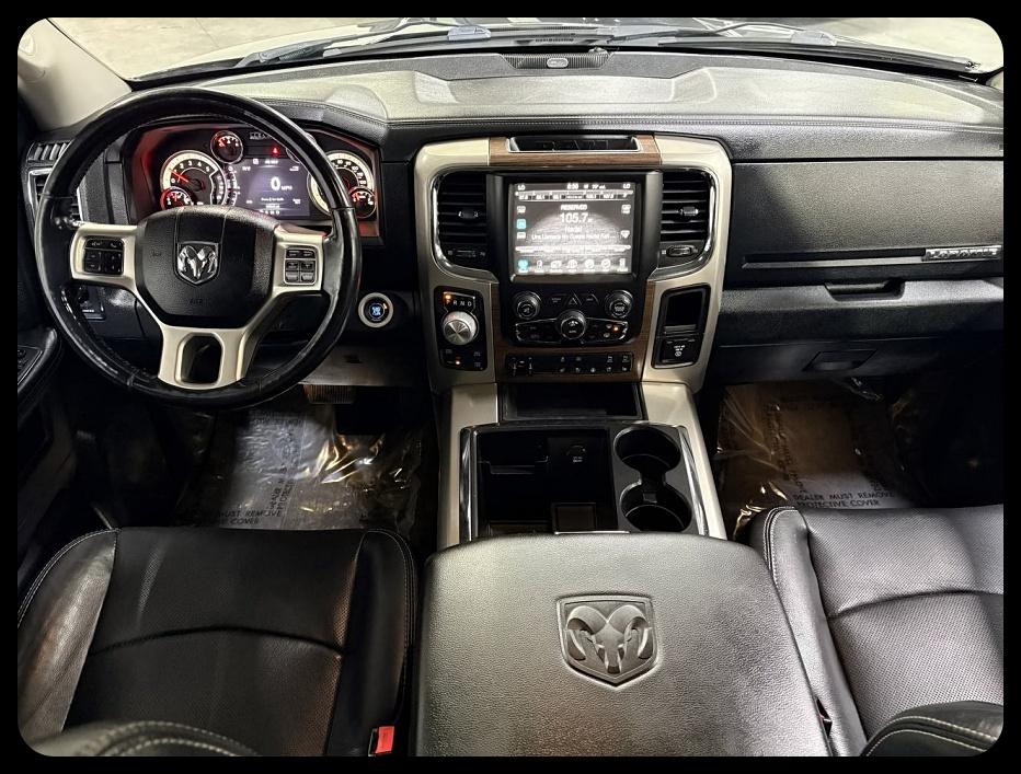 RAM 1500 Laramie Crew Cab 2015