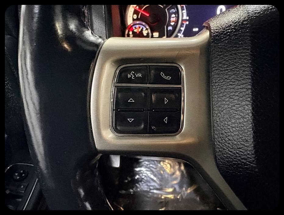 RAM 1500 Laramie Crew Cab 2015