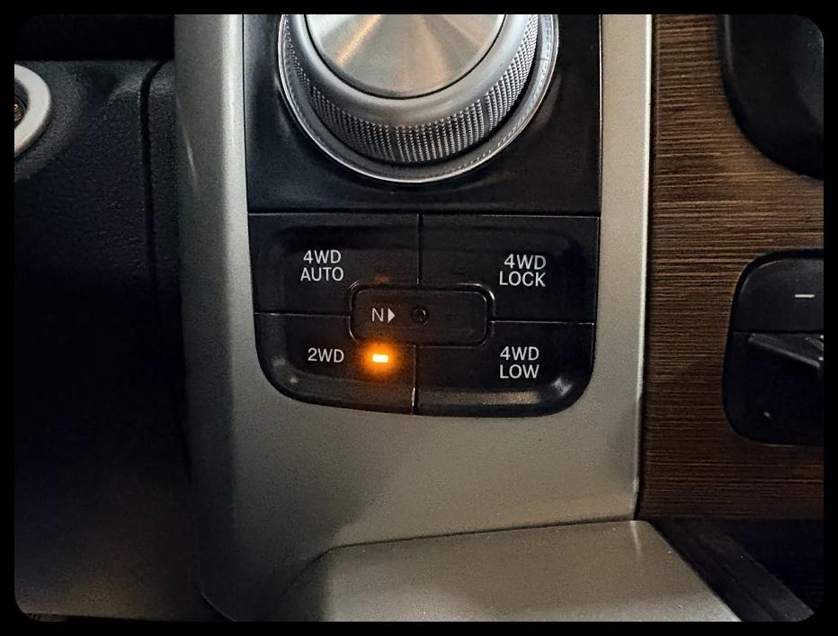 RAM 1500 Laramie Crew Cab 2015