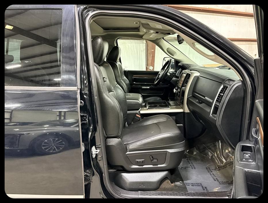 RAM 1500 Laramie Crew Cab 2015