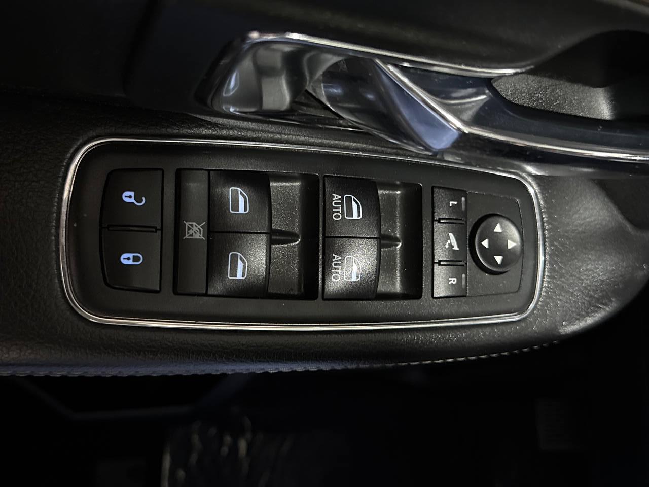 RAM 1500 Laramie Crew Cab 2018