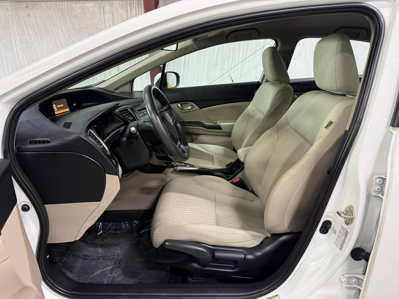 Honda Civic photo 9