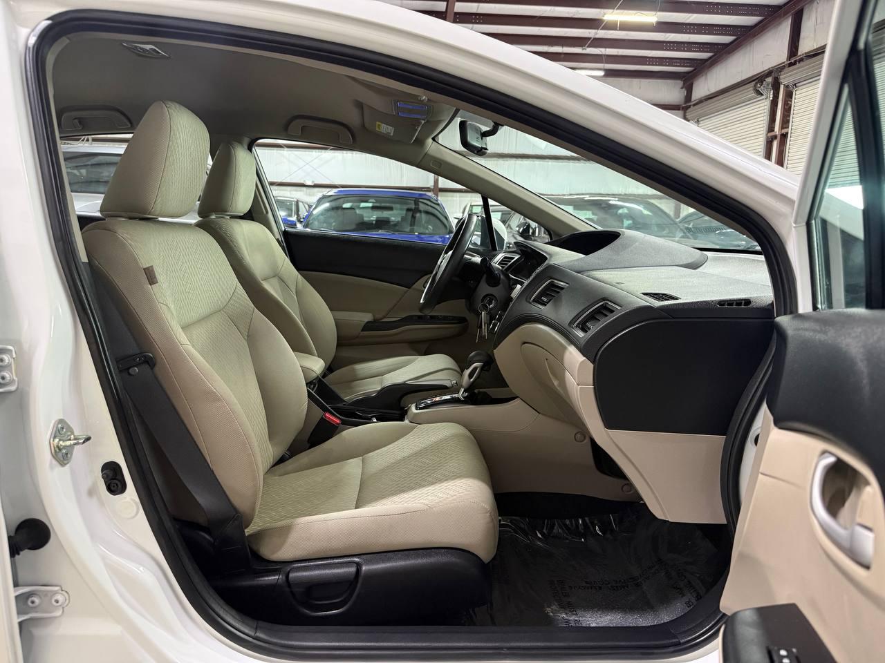Honda Civic photo 10