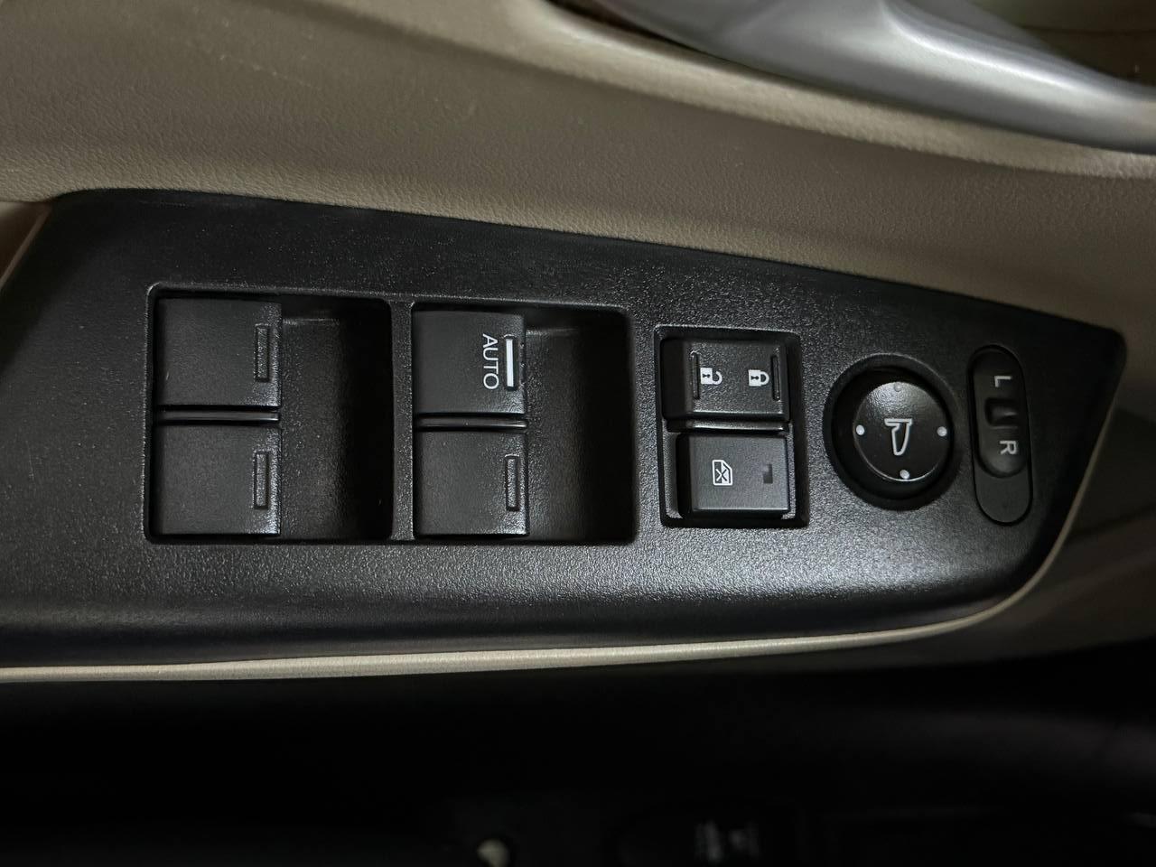 Honda Civic photo 33