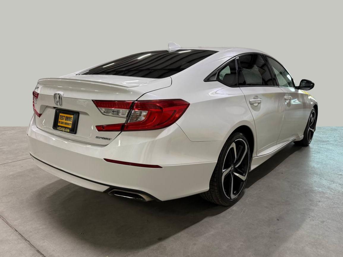 Honda Accord photo 6
