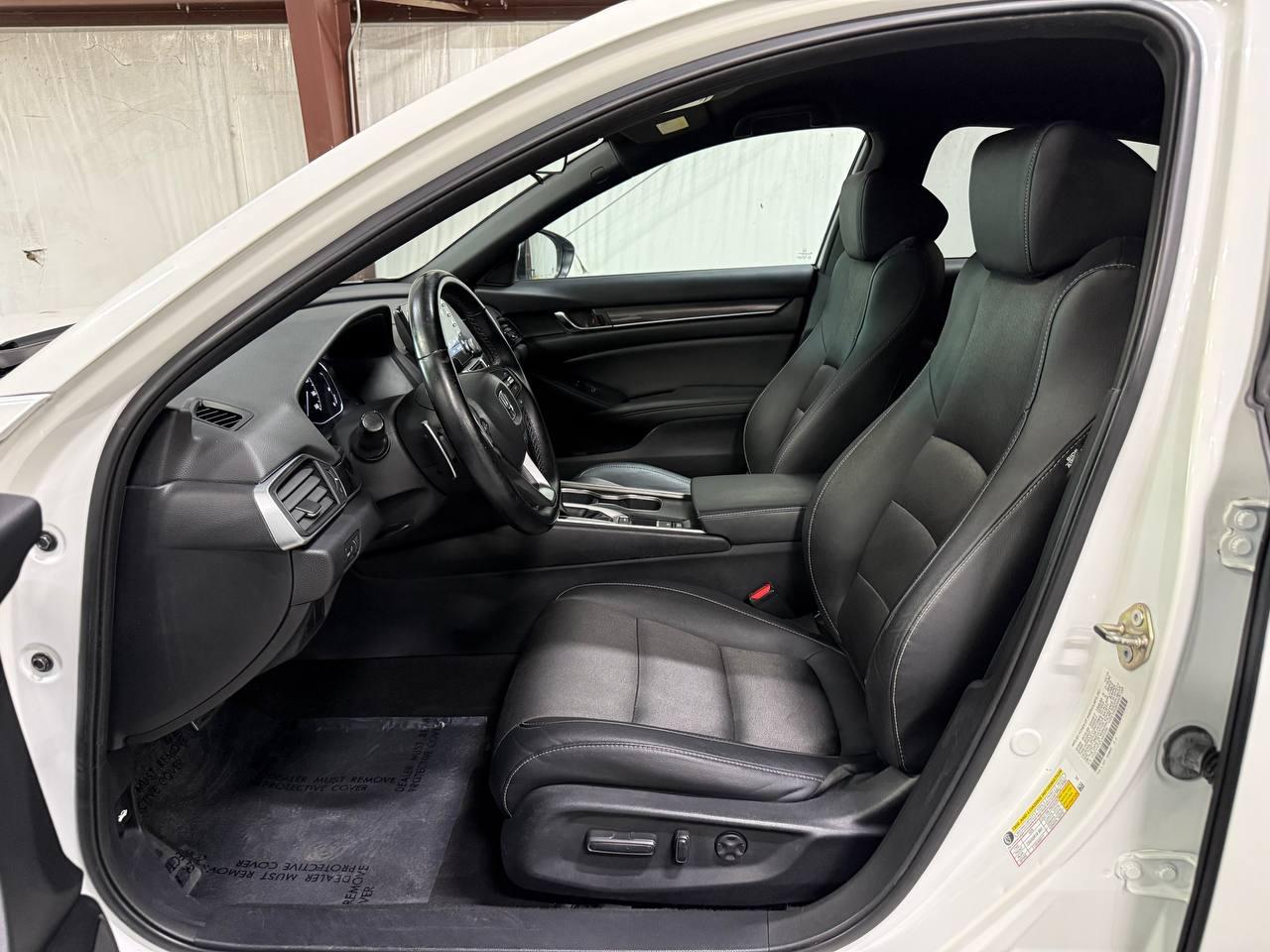 Honda Accord photo 9