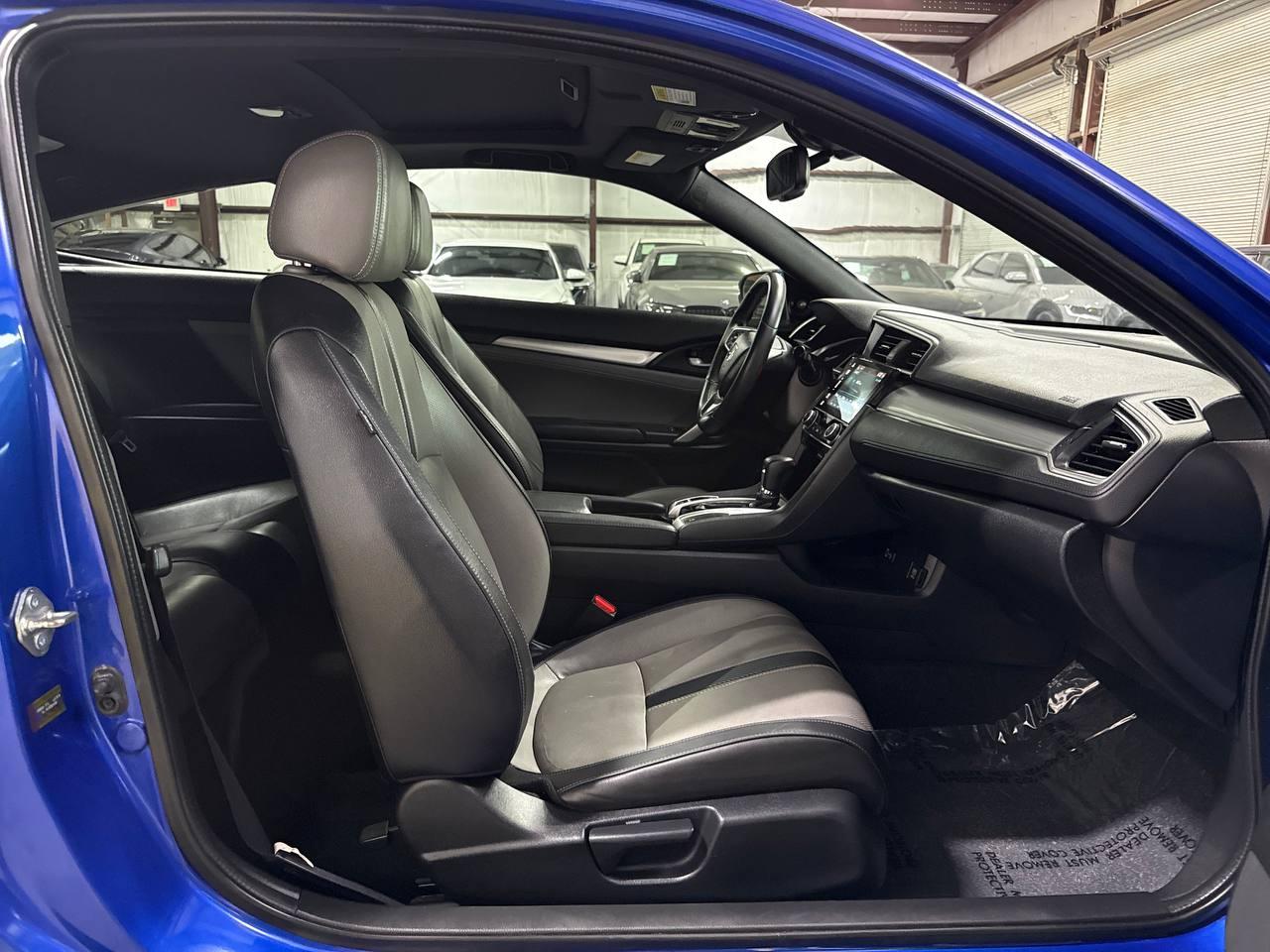 Honda Civic photo 9