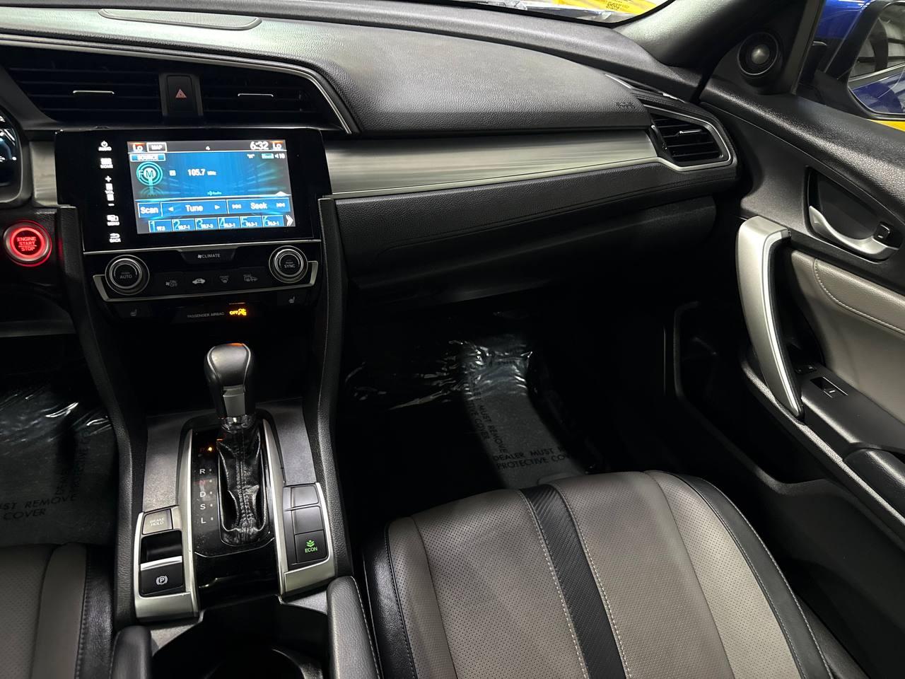 Honda Civic photo 13