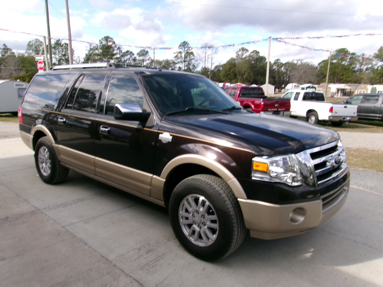 Ford Expedition EL 2WD 4dr King Ranch 2013