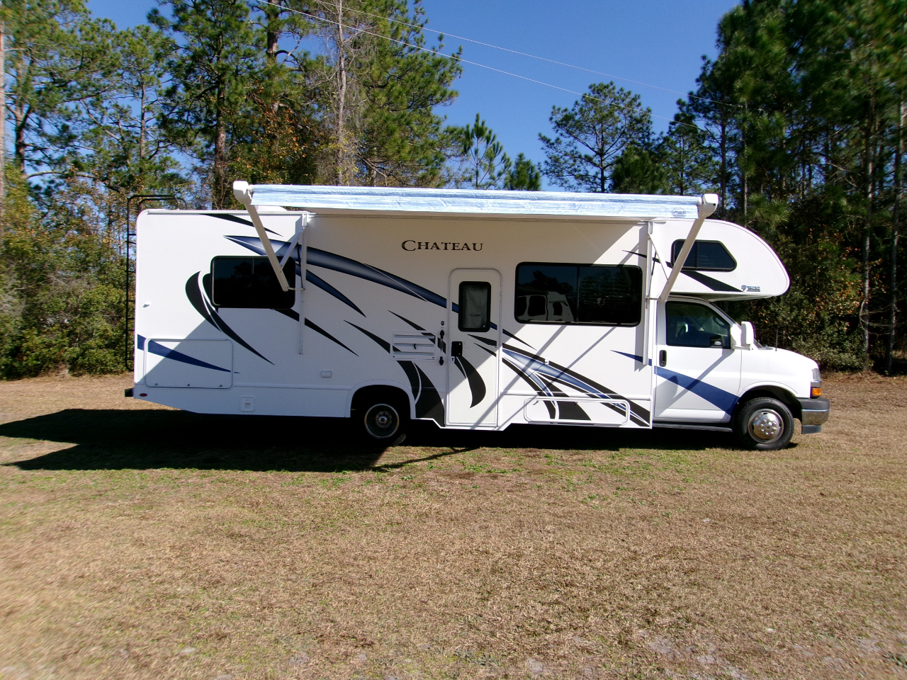 Thor Motor Coach Chateau  2020