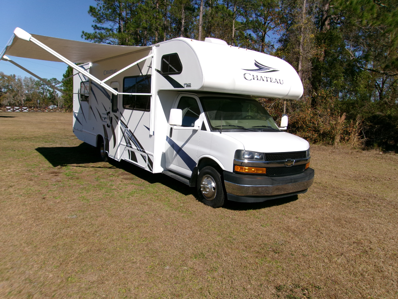 Thor Motor Coach Chateau  2020