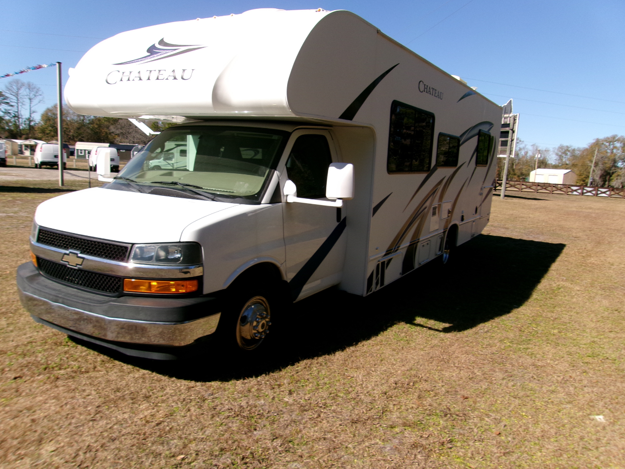 Thor Motor Coach Chateau  2020