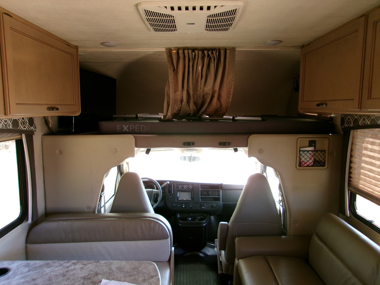 Thor Motor Coach Chateau  2020