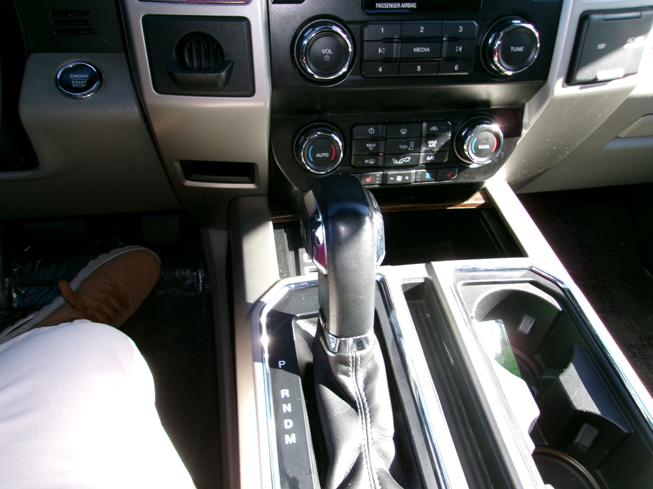 Ford F-150 Lariat 2WD SuperCrew 6.5' Box 2019