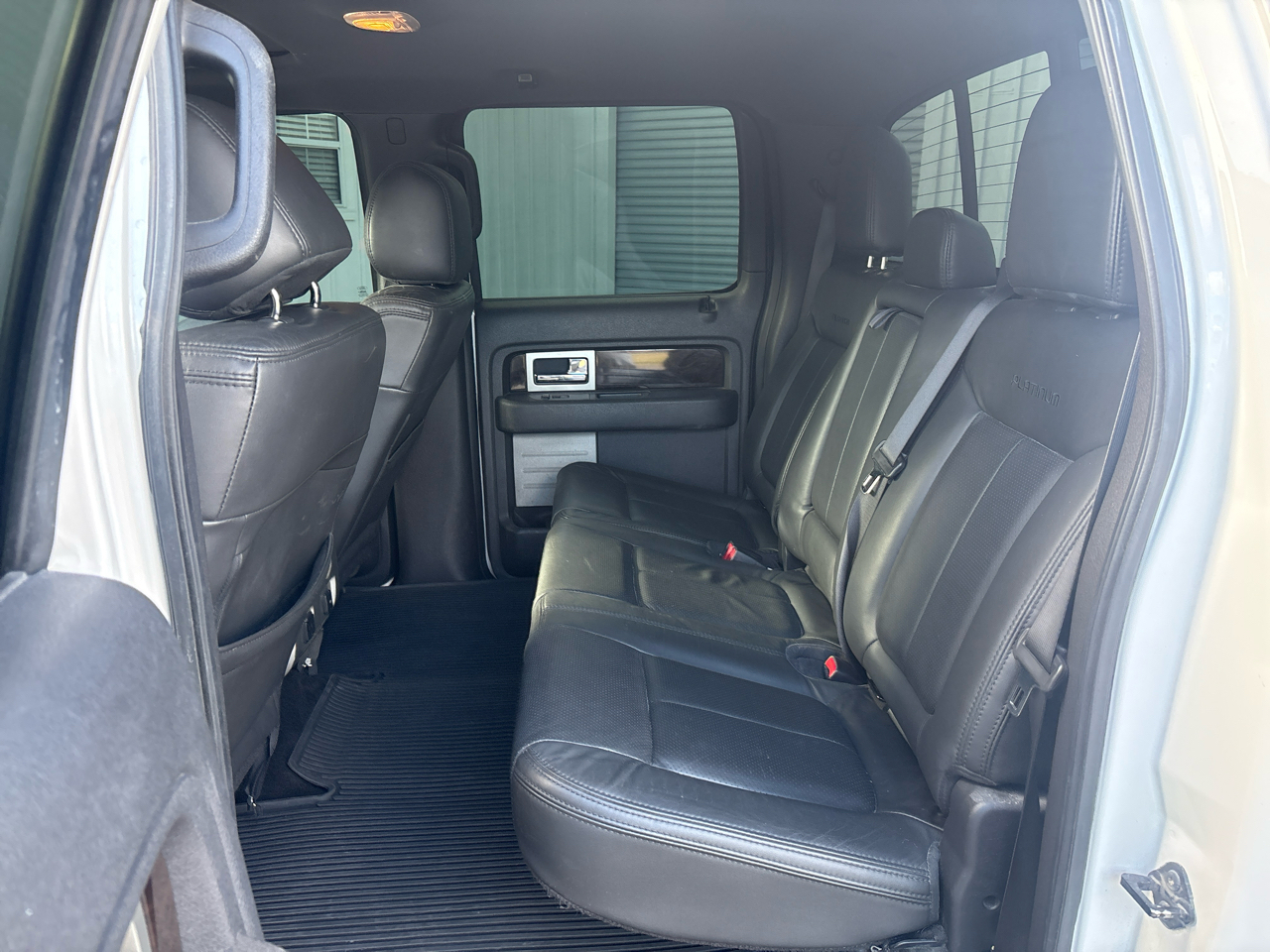 Ford F-150 4WD SuperCrew 145" Platinum 2013