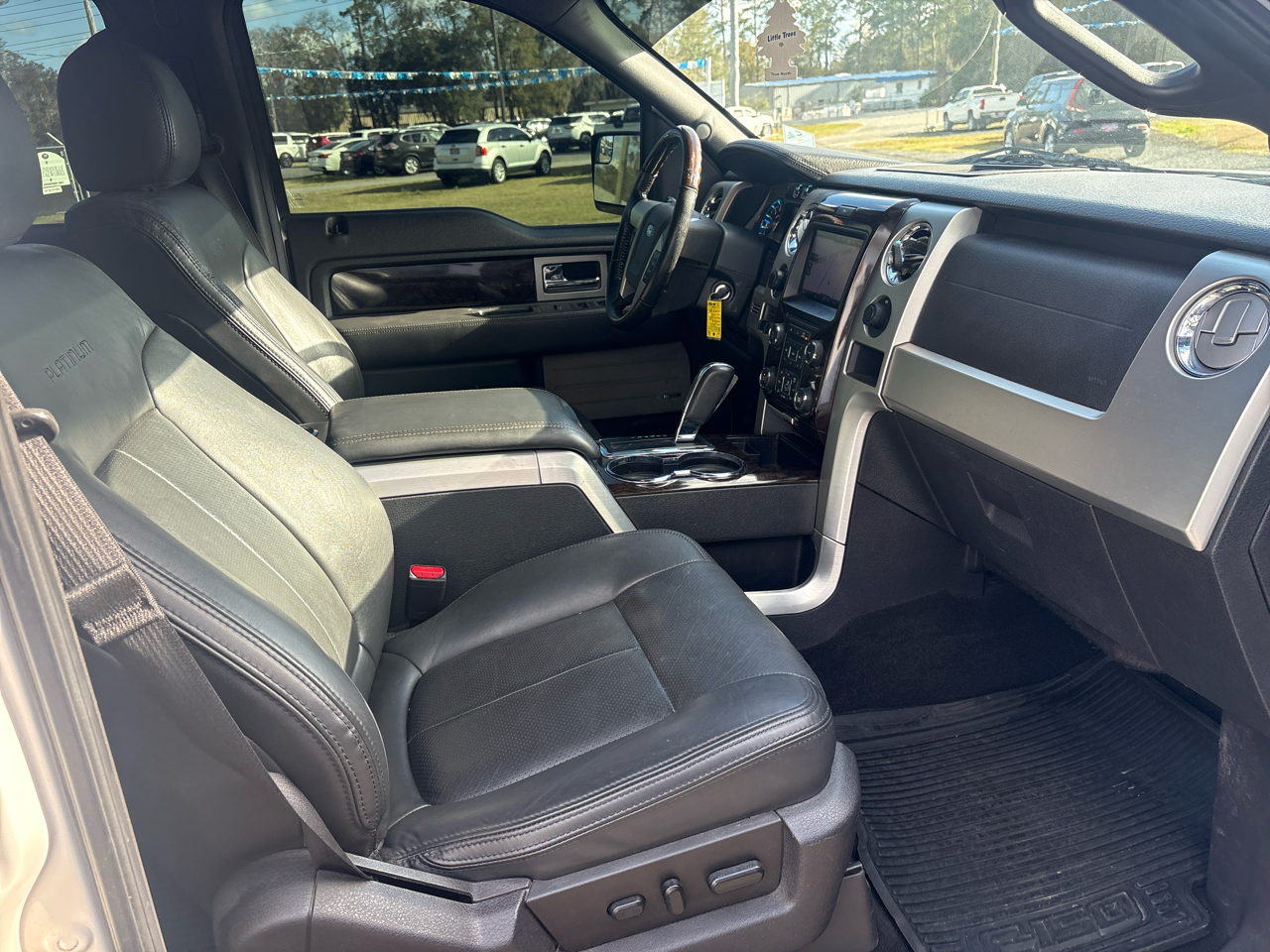 Ford F-150 4WD SuperCrew 145" Platinum 2013
