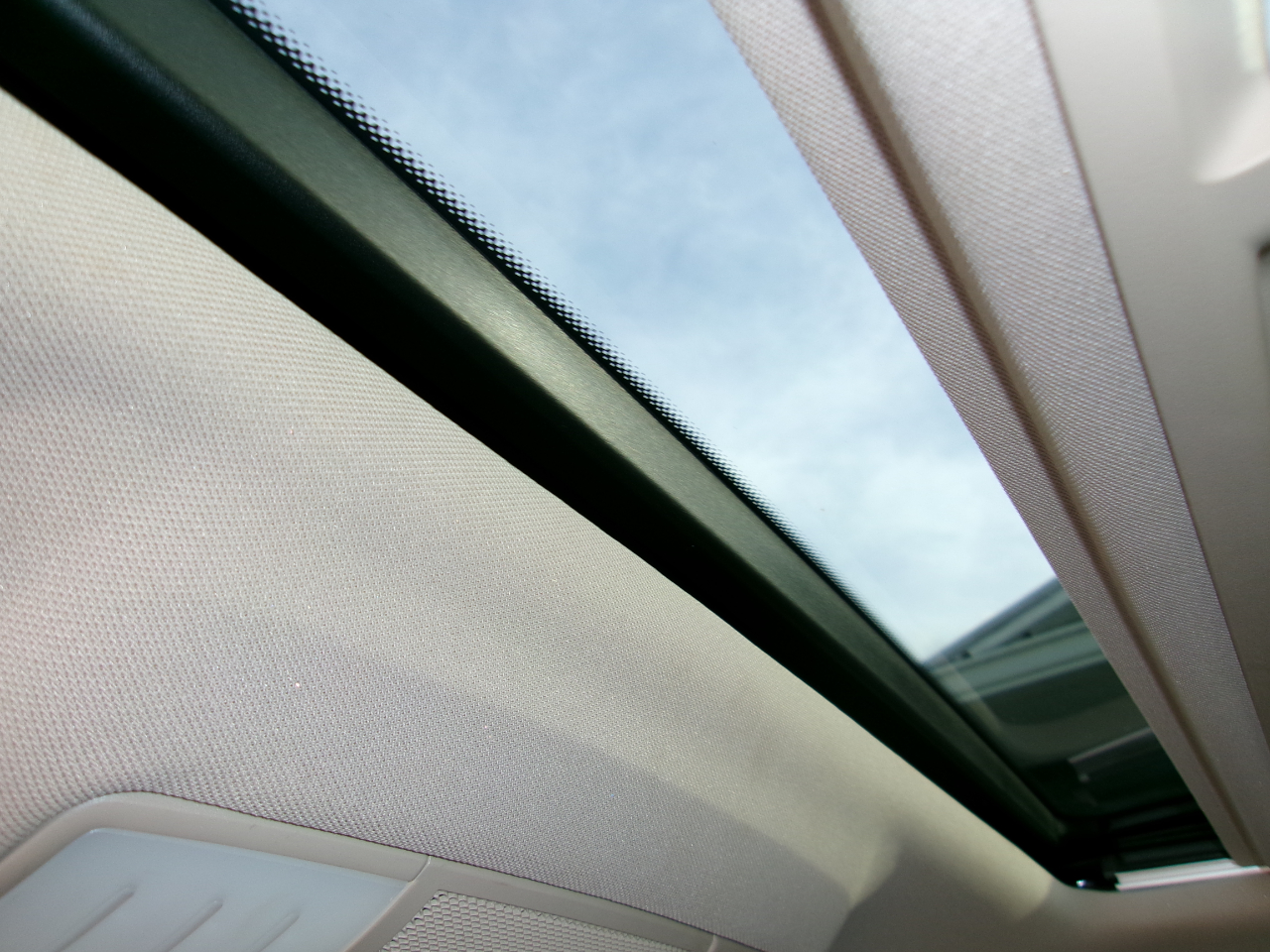 Mercedes-Benz E-Class E350 Luxury Sedan 2015