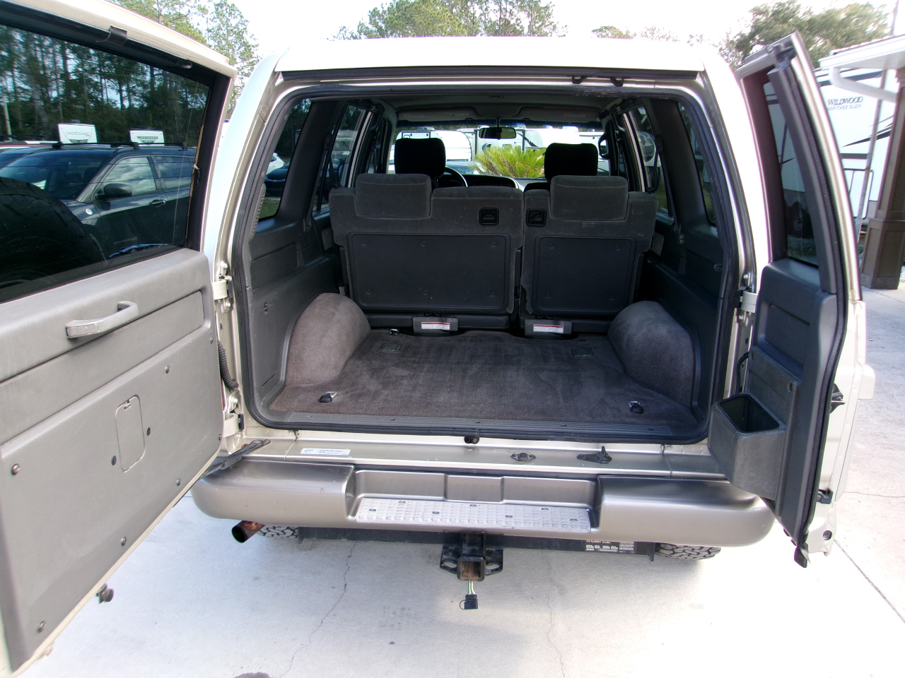 Isuzu Trooper 4dr LTD Auto 4WD 2001