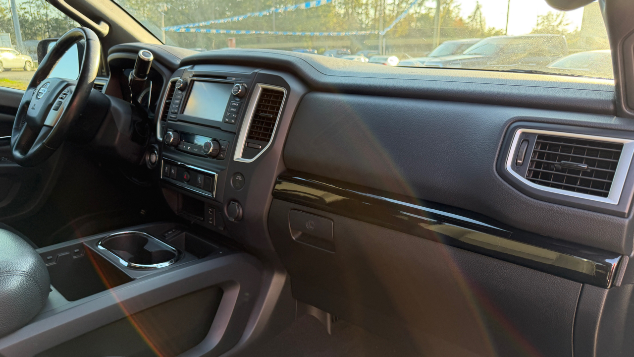 Nissan Titan 4x2 Crew Cab SV 2018