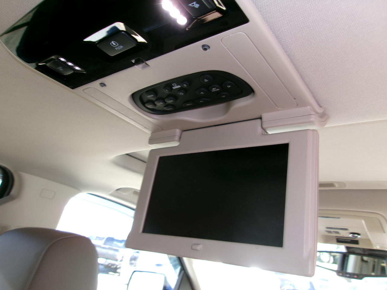 Chevrolet Tahoe 4WD 4dr LTZ 2016