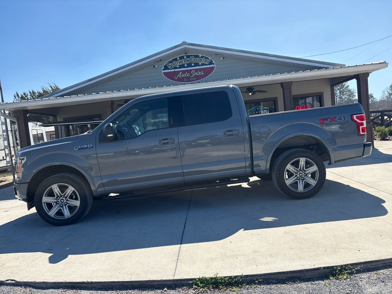 Ford F-150 4WD SuperCrew 145" FX4 2019