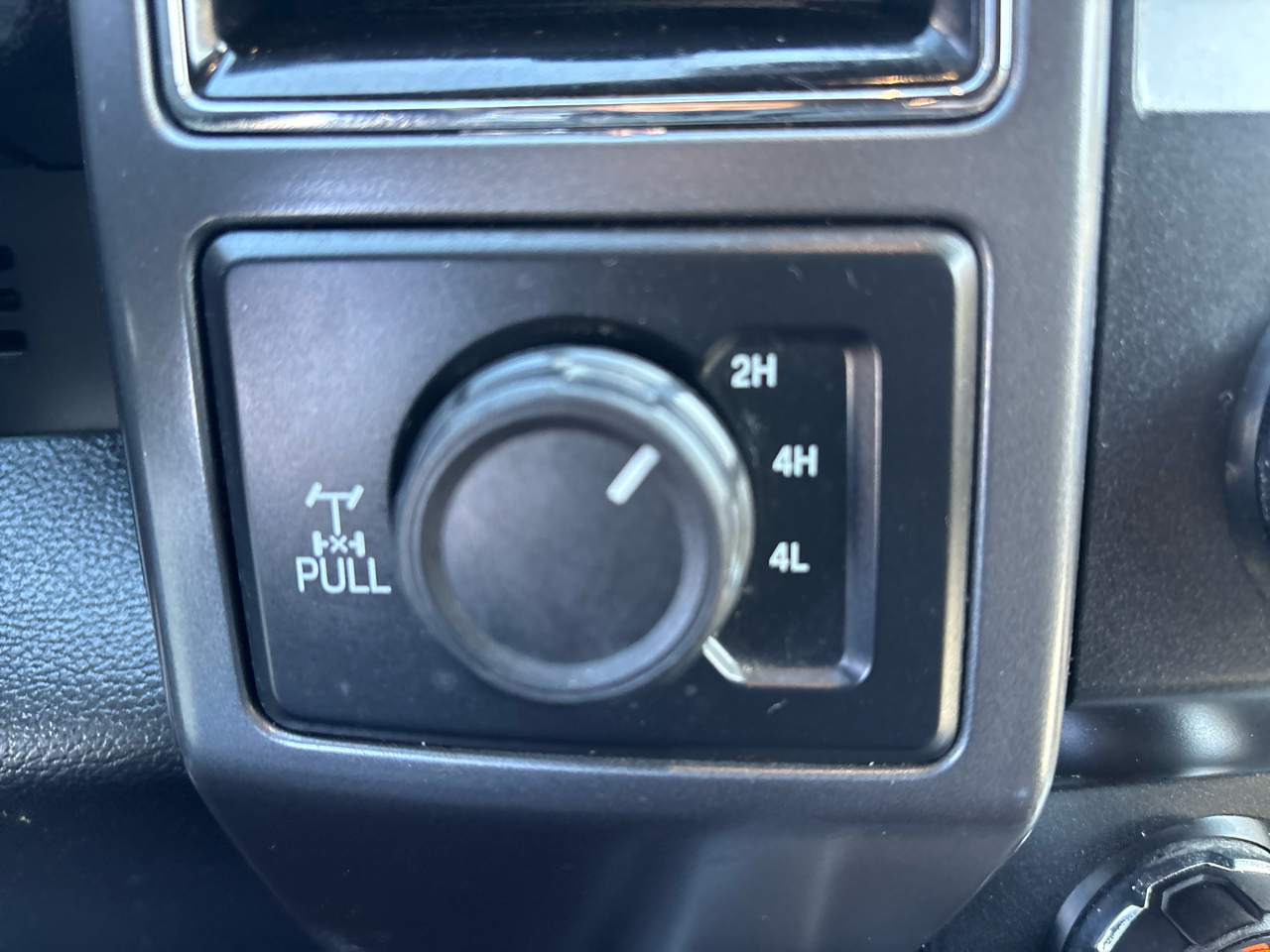 Ford F-150 4WD SuperCrew 145" FX4 2019