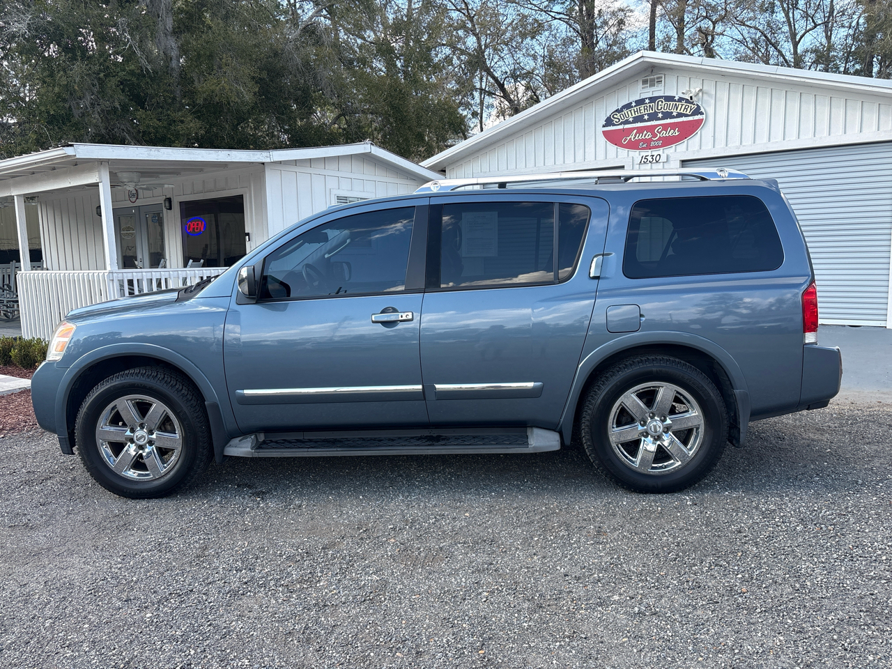 Nissan Armada 2WD 4dr Platinum 2010