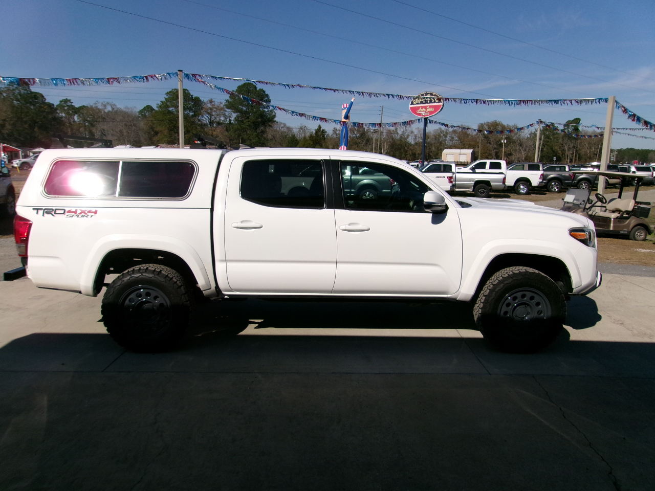 Toyota Tacoma TRD Off Road Double Cab 5' Bed V6 4x4 MT (Natl) 2017