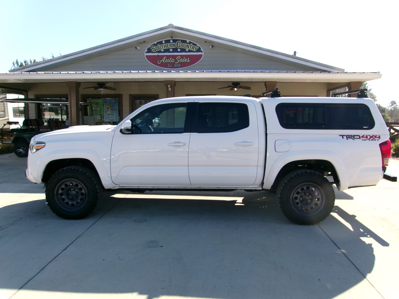 Toyota Tacoma TRD Off Road Double Cab 5' Bed V6 4x4 MT (Natl) 2017