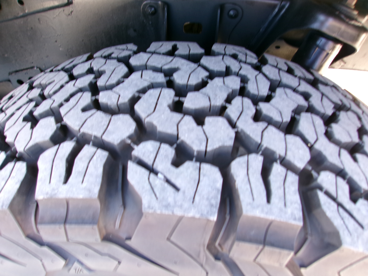 Toyota Tacoma TRD Off Road Double Cab 5' Bed V6 4x4 MT (Natl) 2017